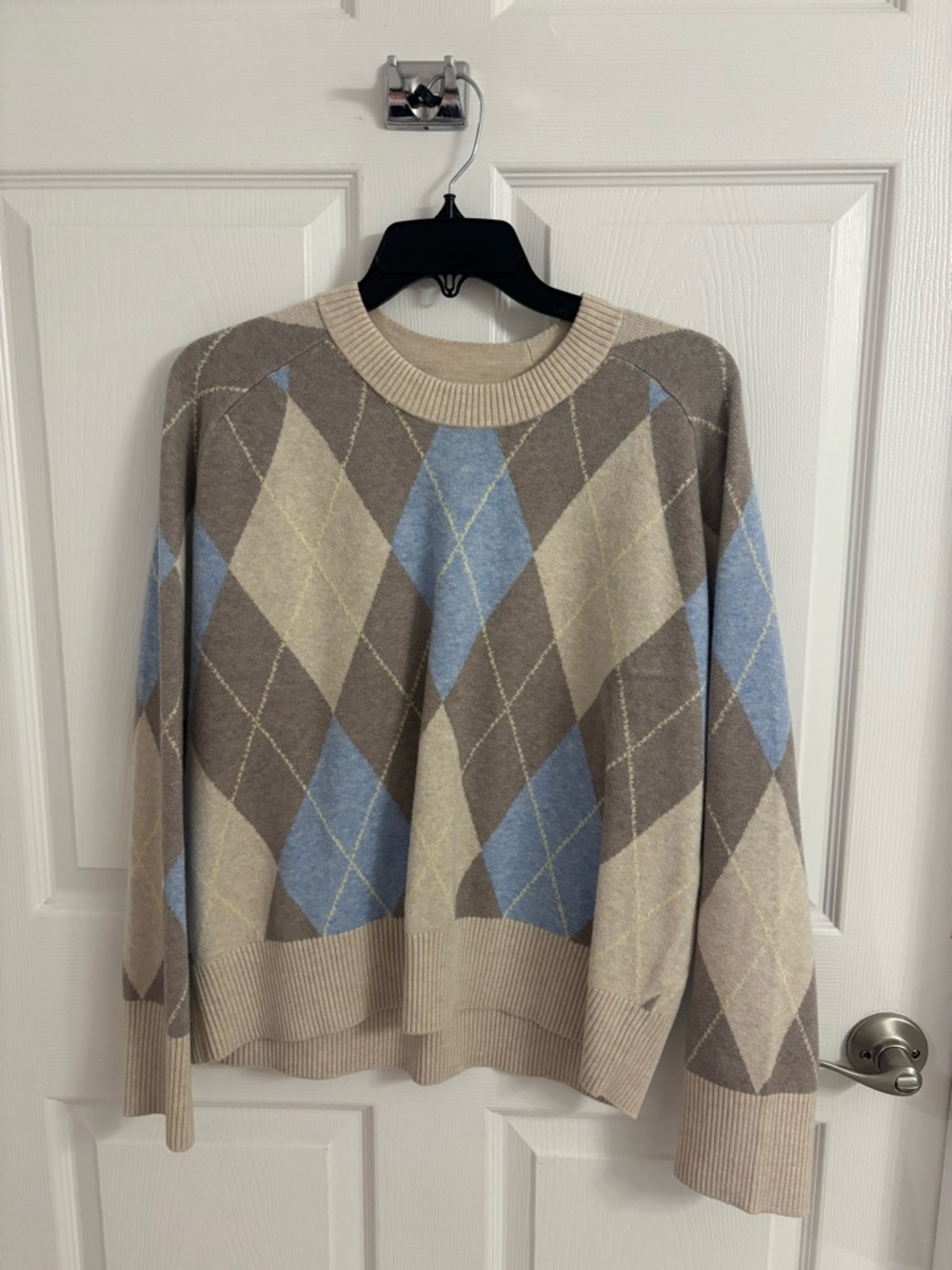 Abercrombie & Fitch Argyle Crewneck Sweater in Beige, Light Blue & Brown